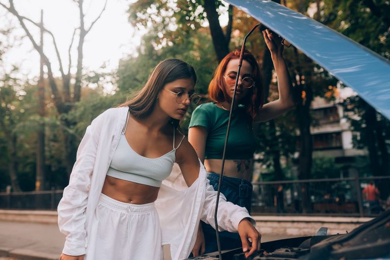 Jak często psują się auta dostawcze na trasie Tychy – Gliwice i dlaczego to logistyczny problem?